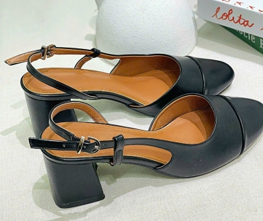 Gợi Ý Xưởng Sản Xuất Giày Nữ Giá Sỉ Chuyên Nghiệp, Tin Cậy